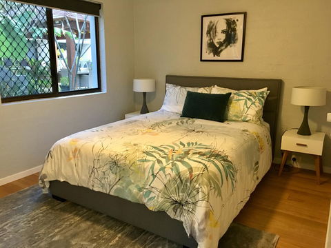 Burleigh Palms Holiday Apartments - Holiday Adelaide 5