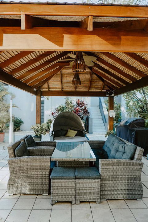 Burleigh Palms Holiday Apartments - Holiday Adelaide 19