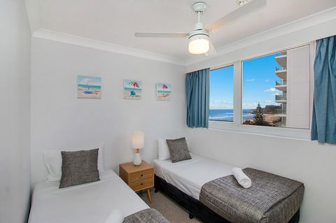 Meridian Tower Kirra Beach - Holiday Adelaide 2
