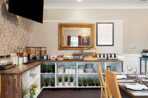 Coopers Colonial Motel - Holiday Adelaide 31