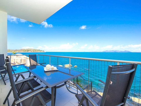 Grand Mercure Apartments Magnetic Island - Holiday Adelaide 16