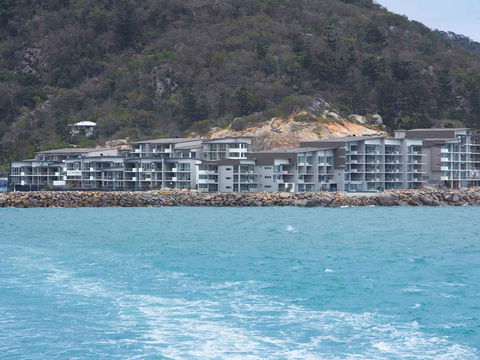Grand Mercure Apartments Magnetic Island - Holiday Adelaide 19