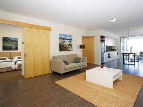 Grand Mercure Apartments Magnetic Island - Holiday Adelaide 22