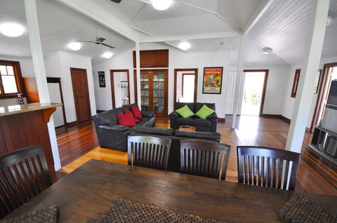 Island Adventure Holiday House - Holiday Adelaide 3