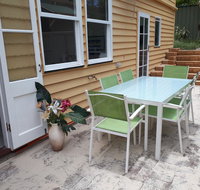 Retro Beach Flat - Holiday Adelaide