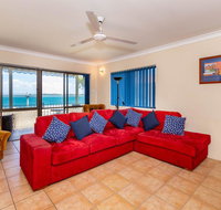 Fantastic Views from this top floor unit - Holiday Adelaide