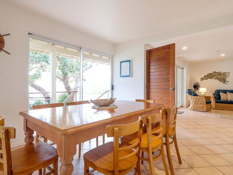 Beachies 3 - Holiday Adelaide 4