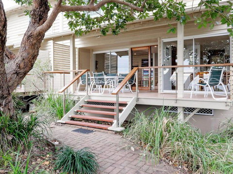 Beachies 3 - Holiday Adelaide 0