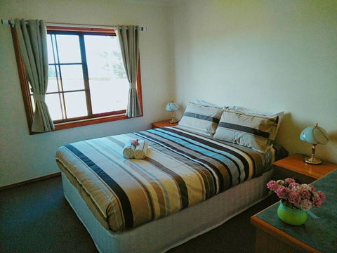 Baudins Accommodation And Restaurant - Holiday Adelaide 1