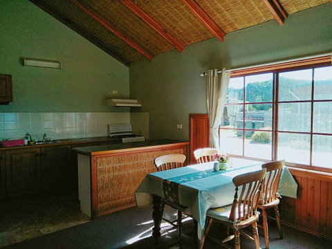 Baudins Accommodation And Restaurant - Holiday Adelaide 11