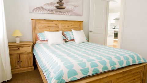 'RIVERSIDE RETREAT' 544 Ocean Drive, North Haven - Holiday Adelaide 1