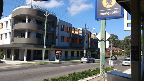 0ne Master In 3 Br. Apartment - Holiday Adelaide 0