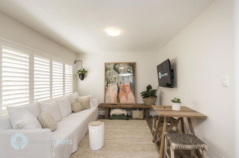 1 Bdrm Manly Beachside Apt With Parking - Holiday Adelaide 3