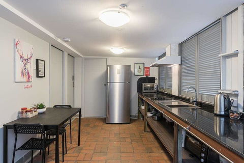 1 Double Quaint Grannyflat Private Room Near Public Transport - SHAREHOUSE - Holiday Adelaide 2