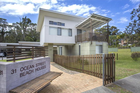 1/31 Ocean Street - A Relaxing Coastal Retreat - Holiday Adelaide 0