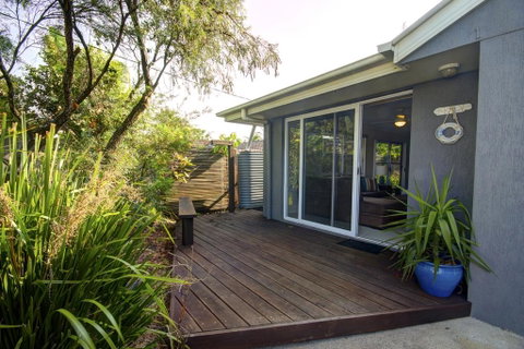 1/882 David Low Way Marcoola - 500 Bond, Linen Included, Pet Friendly - Holiday Adelaide 1