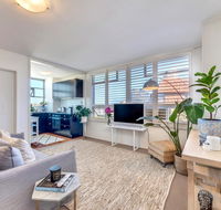 10 Barncleuth Square - Holiday Adelaide
