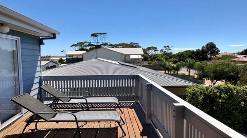 10 Hobart Road - Holiday Adelaide 1