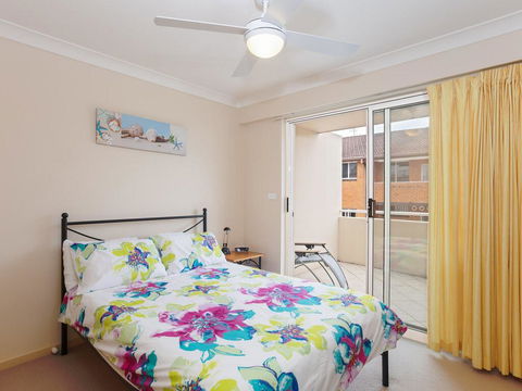 11 'Seashells', 21-23 Magnus Street - Pool, Lift, Aircon - Holiday Adelaide 3