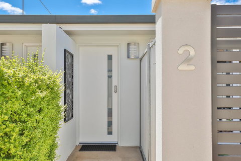 Owner Manager - Holiday Adelaide 2