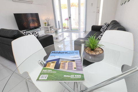 Owner Manager - Holiday Adelaide 3