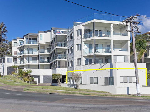 13 'Bayview Towers', 15 Victoria Parade - Ground Floor Unit With Magical Water Views - Holiday Adelaide 2