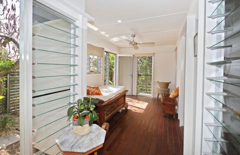 13 Ann Street, Coolum Beach, Pet Friendly, Linen Included - Holiday Adelaide 1