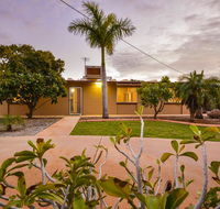 13 Grenadier Street - Shady Haven with a Large Outdoor Entertaining Area