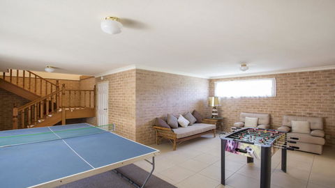 143 Mitchell Pde - Magnificent Outlook - Holiday Adelaide 1