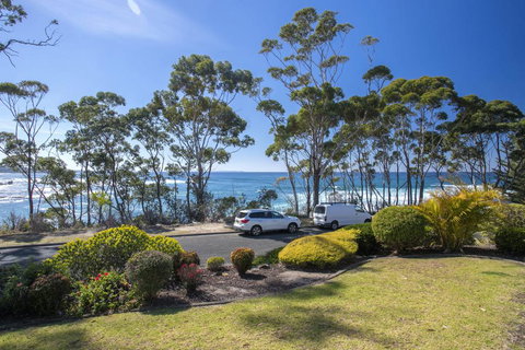 16 Shipton Cres - Secluded Away - Holiday Adelaide 0
