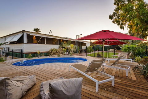 17 Ningaloo Street - Ultimate Exmouth Lifestyle - Pet-Friendly Holiday Home With A Pool - Holiday Adelaide 0