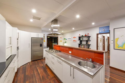 17 Ningaloo Street - Ultimate Exmouth Lifestyle - Pet-Friendly Holiday Home With A Pool - Holiday Adelaide 3