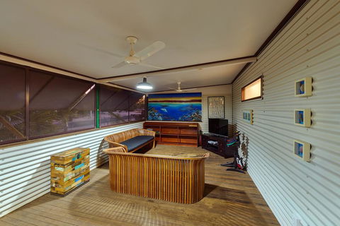 17 Ningaloo Street - Ultimate Exmouth Lifestyle - Pet-Friendly Holiday Home With A Pool - Holiday Adelaide 2