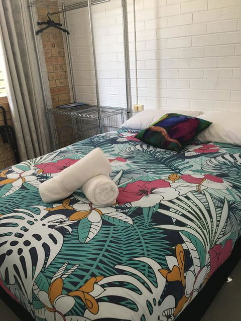 17 North Street Budget Accommodation - Holiday Adelaide 1