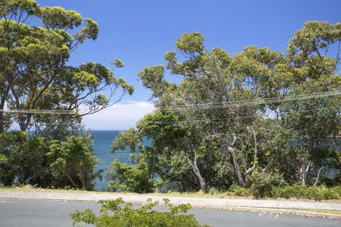 17A Crescent St ULLADULLA - Holiday Adelaide 3