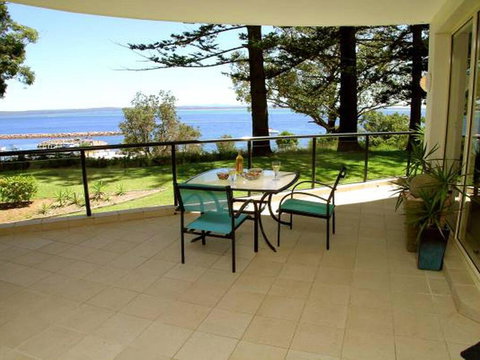 2 'Magnus Pines' 52-56 Magnus Street - Stunning Unit With Aircon, Water Views & Foxtel - Holiday Adelaide 3