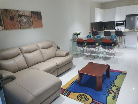 2 BDR Sea View Guest House - Holiday Adelaide 3