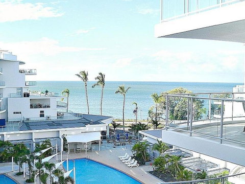 2 BDR/Apt/Foxtel/WiFi/Pool/parking/Spa/Hervey Bay - Holiday Adelaide 0