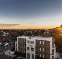 2 Bdrm Art Deco Apt Stroll To Bondi Junction - Holiday Adelaide