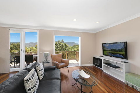 2 Bedroom Villa @ Oaks Cypress Lakes Resort - Holiday Adelaide 0