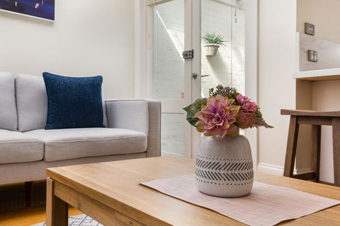 2-Bed House With Patio Near Bars And Restaurants - Holiday Adelaide 2