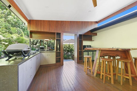 250 David Low Way, Peregian Beach - Holiday Adelaide 0