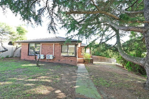 Best Location Entire House Staycation Parkland Surrounding - Holiday Adelaide 3