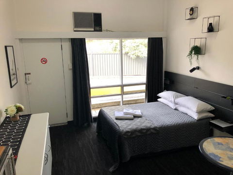 Blue Gums Hotel Motel - Holiday Adelaide 4
