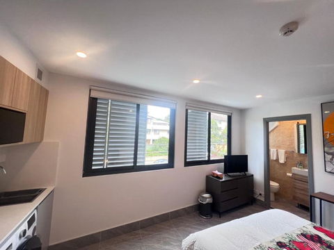 Brand New Furnished Studios - Holiday Adelaide 4