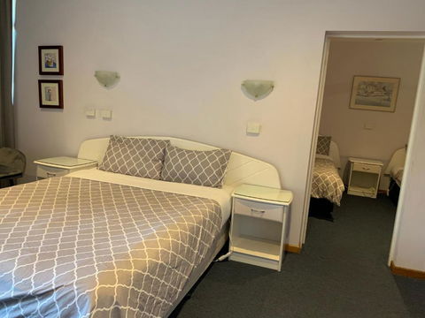 Casey On Princes Motel - Holiday Adelaide 3