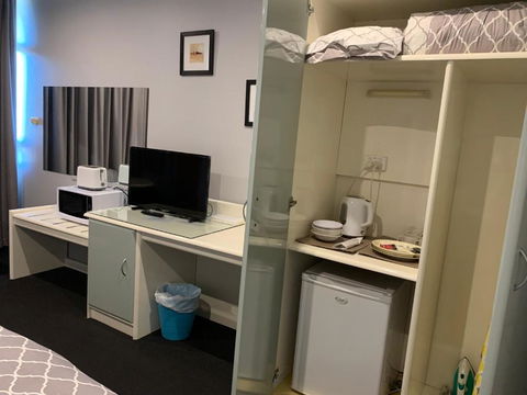 Casey On Princes Motel - Holiday Adelaide 4