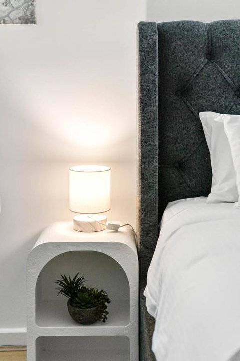 Charming City Escape Stylish CBD Suite With WiFi - Holiday Adelaide 1