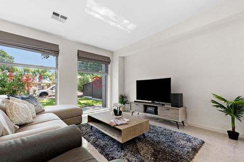 Clover - The Split-Level Sanctuary In Payneham South - Holiday Adelaide 1