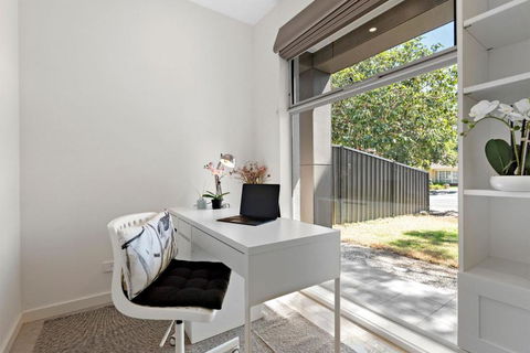 Clover - The Split-Level Sanctuary In Payneham South - Holiday Adelaide 3